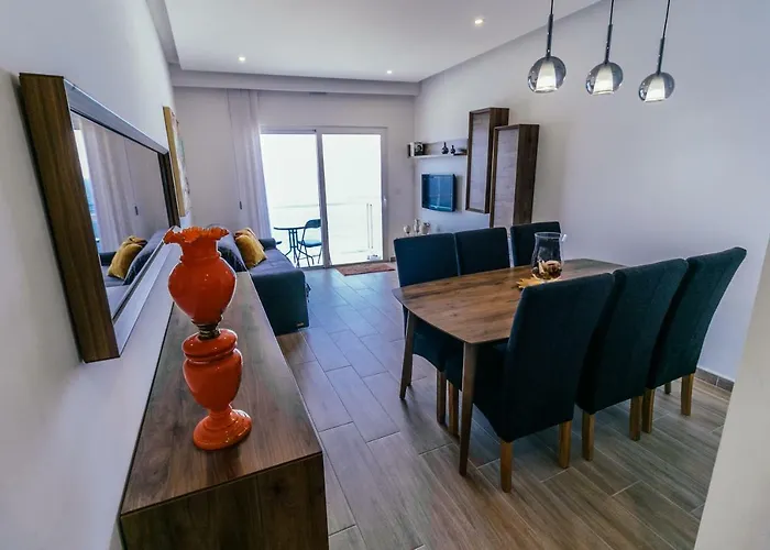 Διαμέρισμα Seafront No 10 *