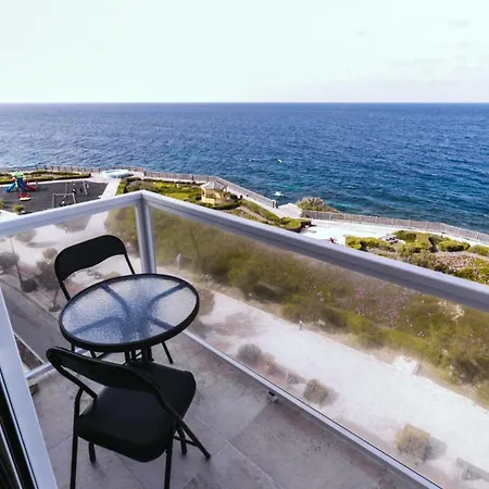 Seafront No 10 Apartment Marsalforn